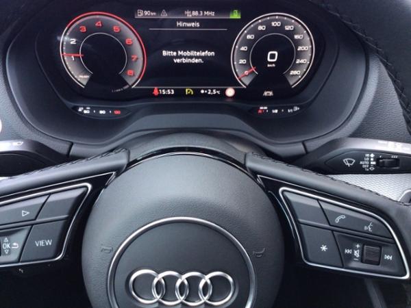 Audi Q2 advanced 30 TFSI Schaltgetriebe