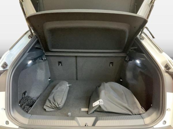 Volkswagen ID.4 Pure Automatik ACC AUT Fernlichtass. KlimaA