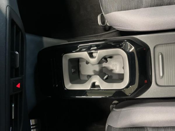 Volkswagen ID.4 Pure Automatik ACC AUT Fernlichtass. KlimaA