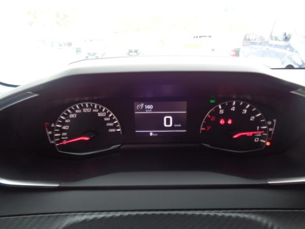 Peugeot 208 Benzin 100 Style Sitzhzg., Klima, PDC hi.,