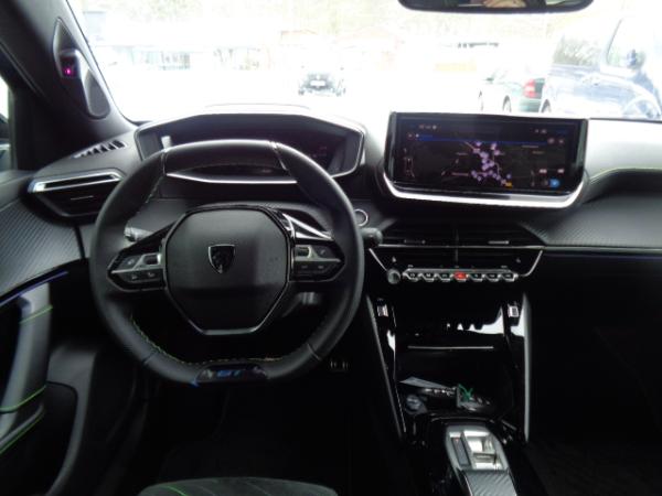 Peugeot 2008 Hybrid 145 e-DSC GT Exclusive Alcantara