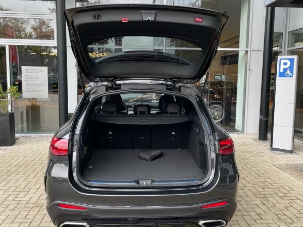 Mercedes-Benz GLC 220 d 4M AMG Panorama DigitalLight AHK 360°K