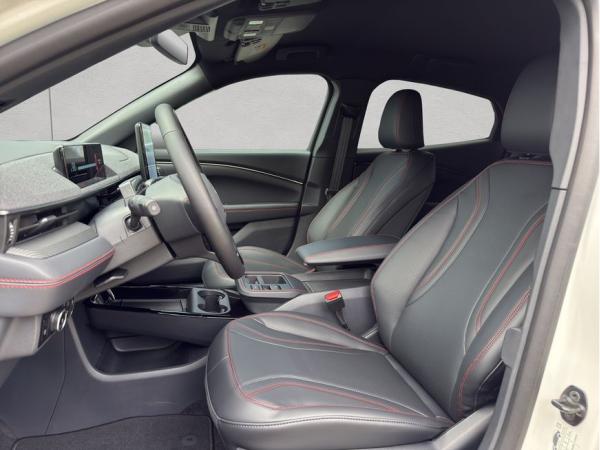 Ford Mustang Mach-E PREMIUM , 5-türig (Strom)