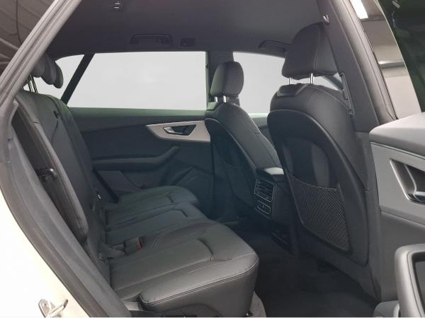 Audi Q8 S-Line Business TFSIe quattro 290kW (UPE:103.610€)