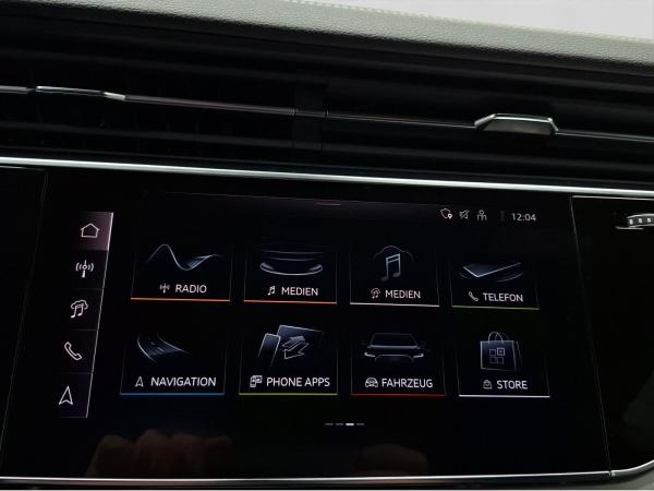 Audi Q8 S-Line Business TFSIe quattro 290kW (UPE:103.610€)