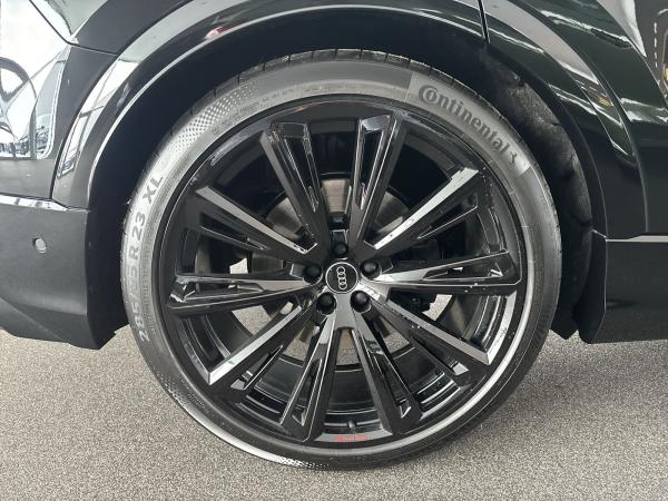 Audi SQ8 TFSI 373 kW tiptronic Sonderkonditionen*