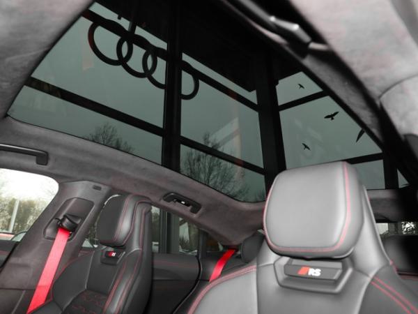 Audi RS e-tron GT performance HUD Allradlenkung Aktivfahrwerk Designpa. Rot  Leder Matrix