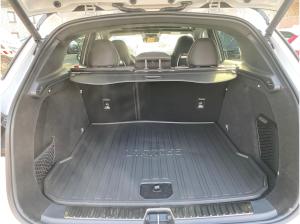 LYNK & Co 01 PHEV More - ALLE FARBEN P