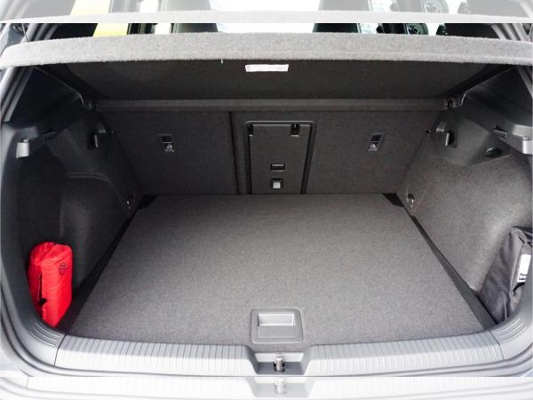 Volkswagen Golf R-Line 1,5 eTSI - 7-Gang-DSG
