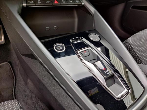 Audi A3 Sportback  S line 45 TFSIe 200 kW VOLL