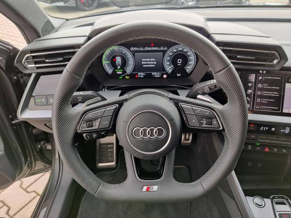 Audi A3 Sportback  S line 45 TFSIe 200 kW VOLL