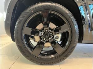 Land Rover Defender 90 D250 X-Dynamic SE