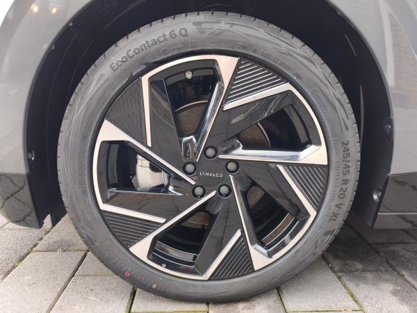 LYNK & Co 02 More ALLE FARBEN G