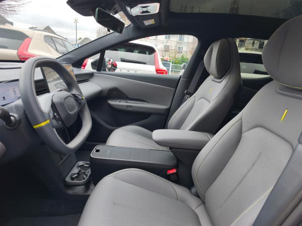 LYNK & Co 02 More ALLE FARBEN G