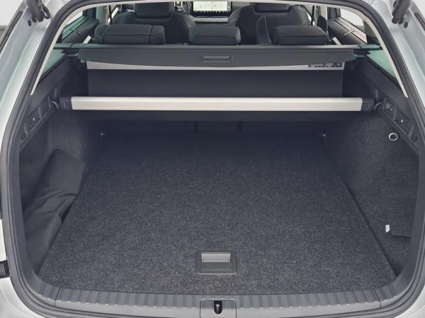 Skoda Octavia Combi 2.0 TDI DSG Tour Pano AHK