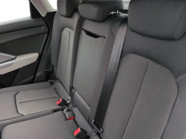 Audi Q3 SUV advanced 35 TFSI LED ACC Navi AHK EPH+