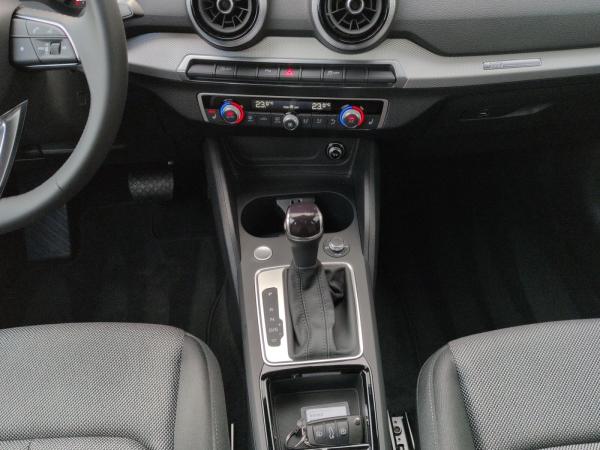 Audi Q2 Advanced 35 TFSI LED ACC Navi Kamera AHK