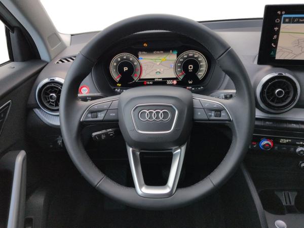 Audi Q2 Advanced 35 TFSI LED ACC Navi Kamera AHK