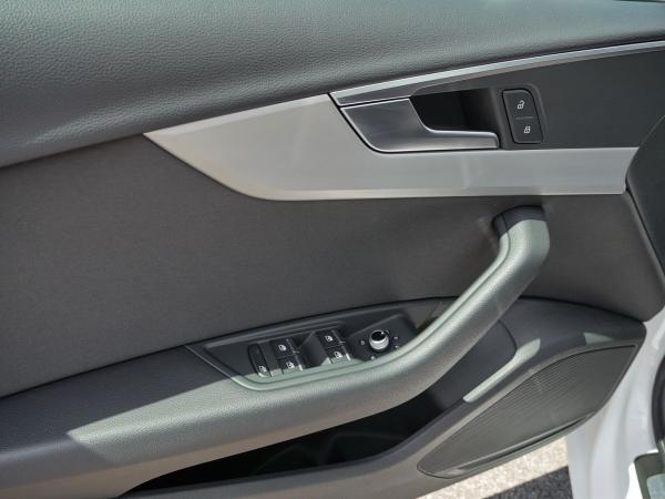 Audi A4 Avant 30 TDI LED*Business*Tour*ACC*Navi