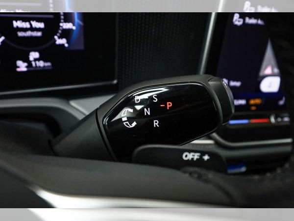 Volkswagen Passat Variant 1.5 e-Hybrid DSG BUSINESS*HUD*LED*AHK*KAMERA*PDC*SHZ