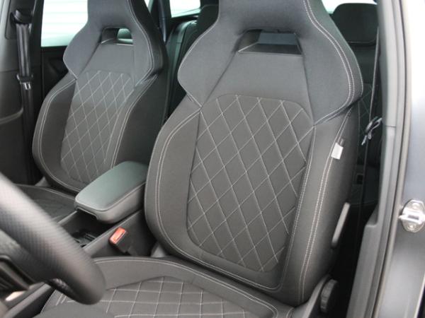 Skoda Karoq Sportline 1.5 TSI DSG +NAVI+MATRIX+APP+ACC
