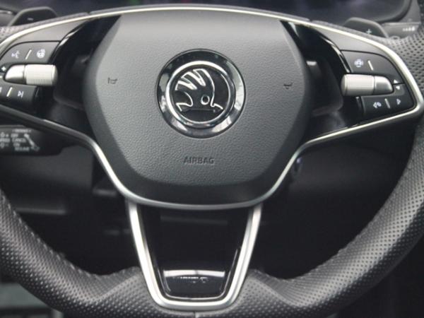 Skoda Karoq Sportline 1.5 TSI DSG +NAVI+MATRIX+APP+ACC