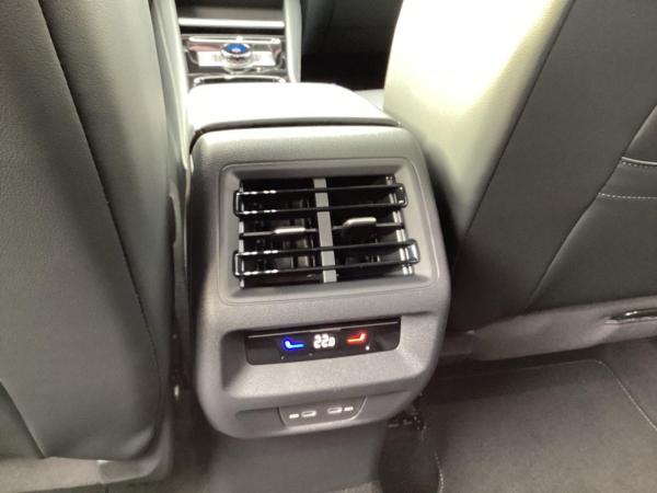 Volkswagen Tiguan R-Line *SOFORT VERFÜGBAR!* 1,5 l eTSI OPF 110 kW (150 PS) 7-Gang-Doppelkupplungsgetriebe DSG