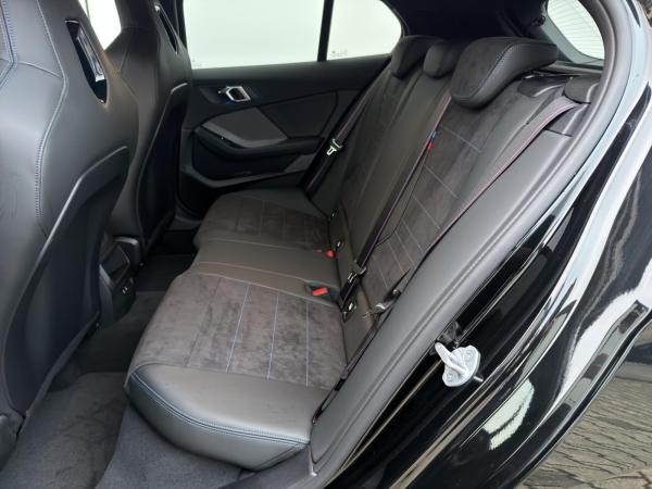 BMW M135i xDrive**Lagerwagenaktion**