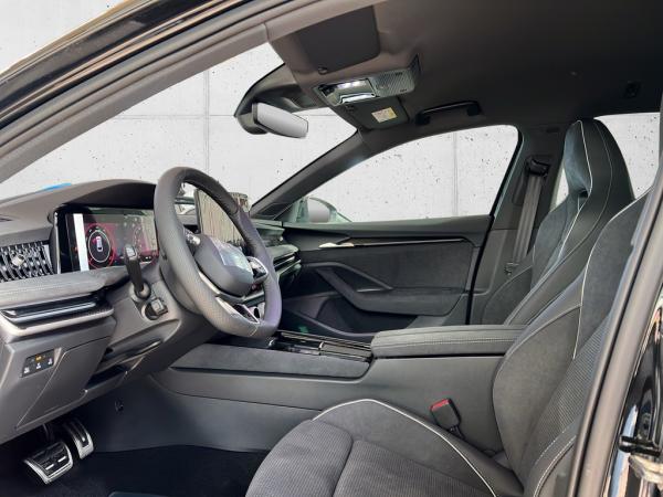 Skoda Superb Combi Sportline 2.0 TDI 4x4 🗓️ MÄRZ-KNALLER für Gewerbekunden 🎉 Skoda Superb Combi Sportline 2.0 TDI 4x4 🗓️ MÄRZ-KNALLER für Gewerbekunden 🎉