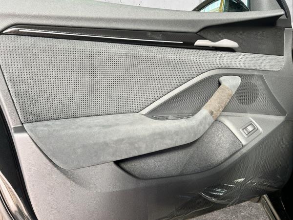 Skoda Superb Combi Sportline 2.0 TDI 4x4 🗓️ MÄRZ-KNALLER für Gewerbekunden 🎉 Skoda Superb Combi Sportline 2.0 TDI 4x4 🗓️ MÄRZ-KNALLER für Gewerbekunden 🎉