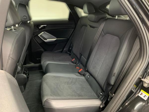 Audi Q3 Sportback 35 TDI S LINE LED+PANO+OPTIK+NAV+VCP