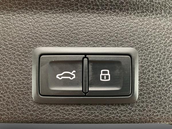 Audi Q3 Sportback 35 TDI S LINE LED+PANO+OPTIK+NAV+VCP