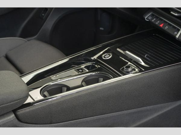 Audi Q3 Sportback TDI S tronic Tech plus/AHK/S line Exterieur