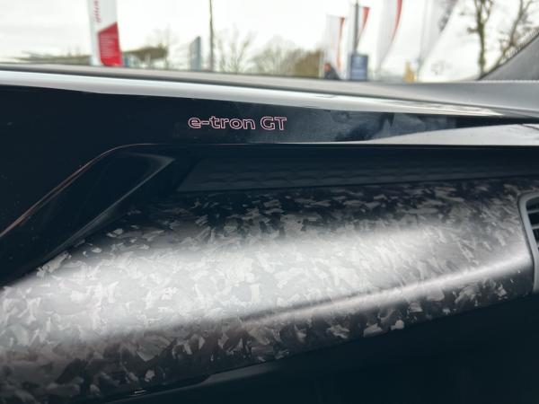Audi RS e-tron GT performance Carbon/S-Sitze/Laser/360°/HuD