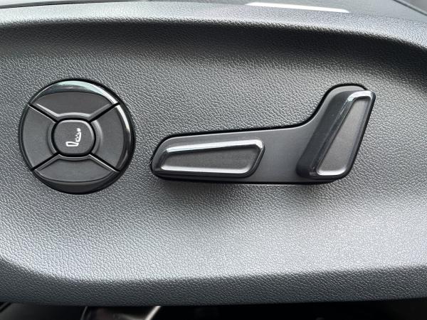 Volkswagen Passat Variant 1.5 eTSI DSG Business