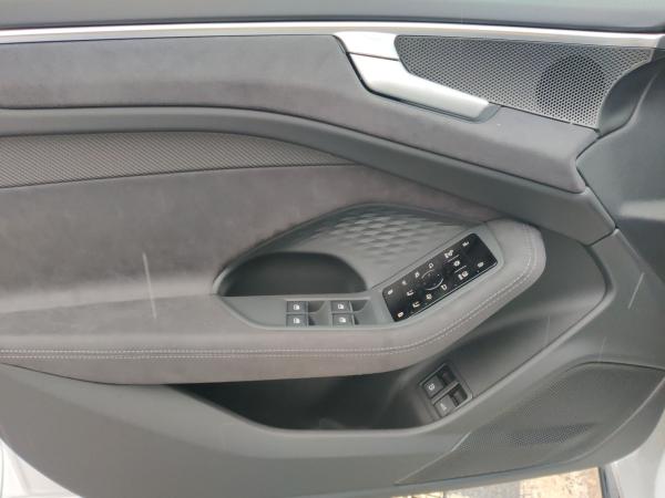 Audi A6 Avant edition one Hybrid S-Line Tech+ AHK b+O