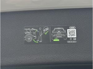 Audi Q8 (4MT)