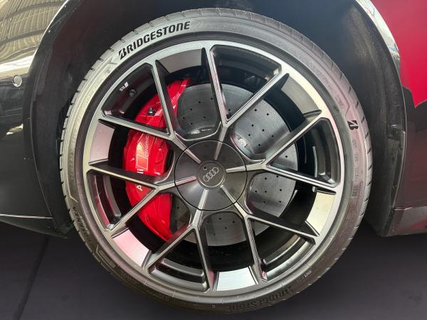 Audi e-tron GT RS (F8P)