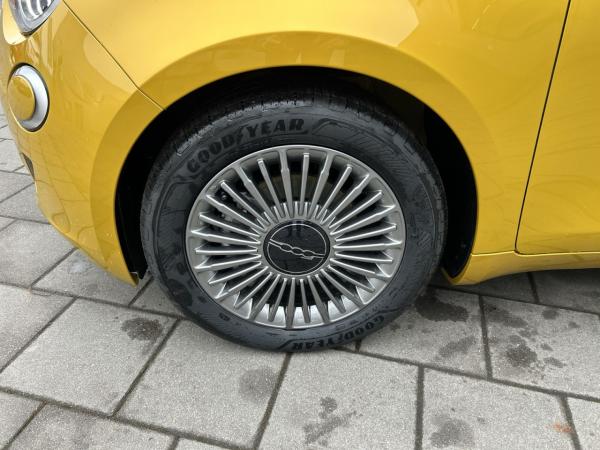 Fiat 500 Torino 💚🤍❤️AMORE WOCHEN💚🤍❤️