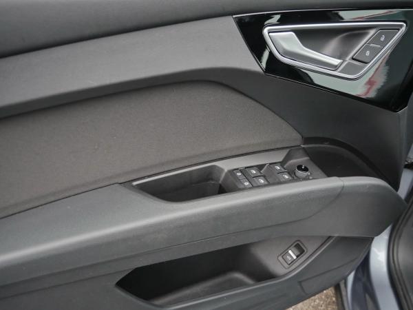 Audi Q4 e-tron Q4 Sportback 35 e-tron 0,25%*SONOS*LED*Digital