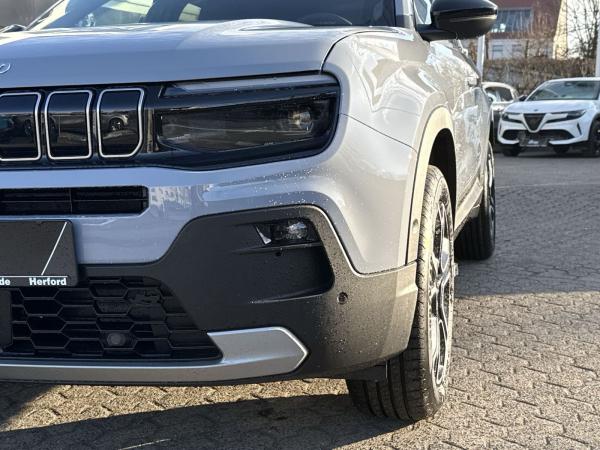 Jeep Avenger 1.2 Mild-Hybrid Summit Panoramadach