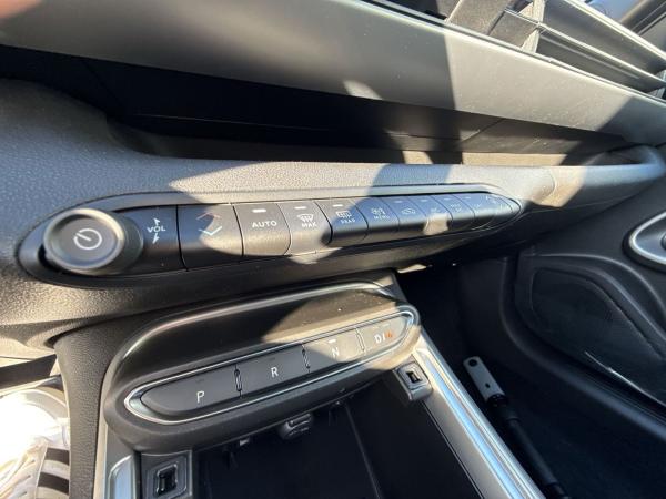 Jeep Avenger 1.2 Mild-Hybrid Summit Panoramadach