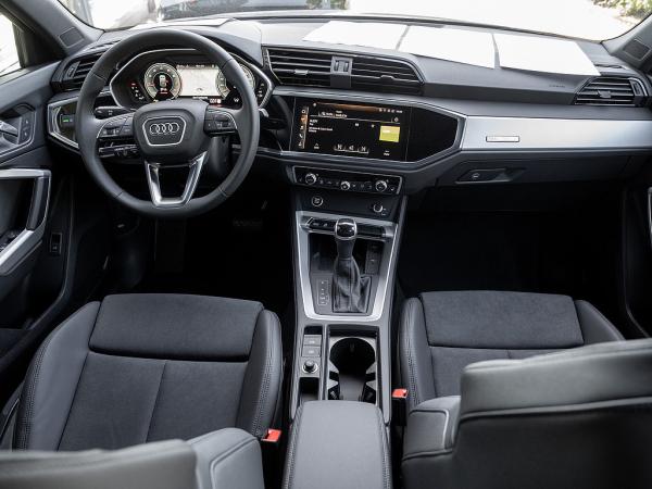 Audi Q3 35 TFSI S tronic AHK Navi LED Ganzjahresreifen