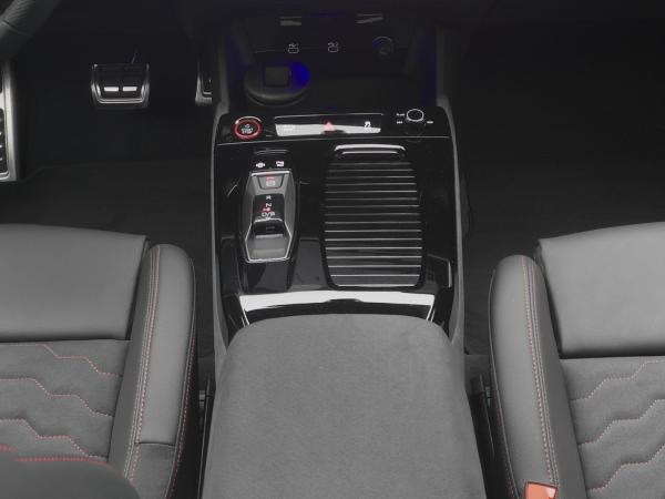 Audi A6 e-tron A6 Sportback e-tron 2x S line *AHK*PANO*HdUp*21*