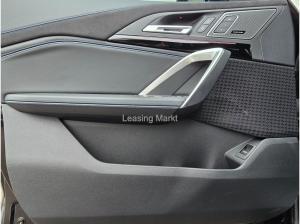 BMW iX1 xDrive30 Navi Tempom.aktiv Bluetooth PDC HeadUp