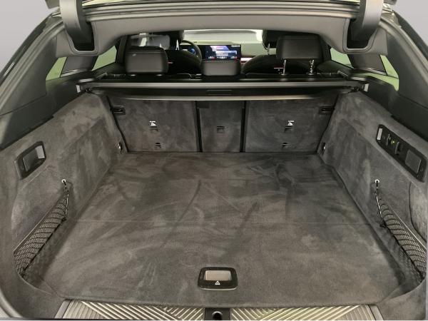 BMW 520 d xDrive Touring M Sport Standheizung AHK *Nur im März*