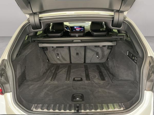 BMW M340i xDrive Touring AHK LiveCockpitProf Kamera