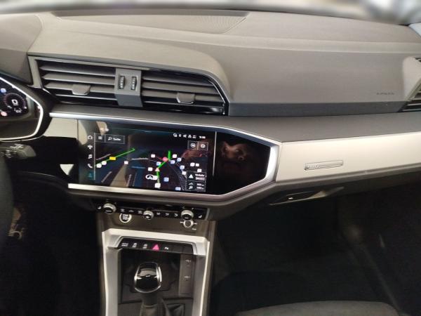 Audi Q3 Sportback 35 TFSI S tronic S line LED Navi DAB VC PDC Sitzheizung