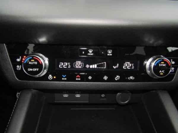 Mitsubishi Outlander Plug-in Hybrid 2.4L TOP AHK NAVI LEDER SHZ ACC PDC RFK PANORAMA