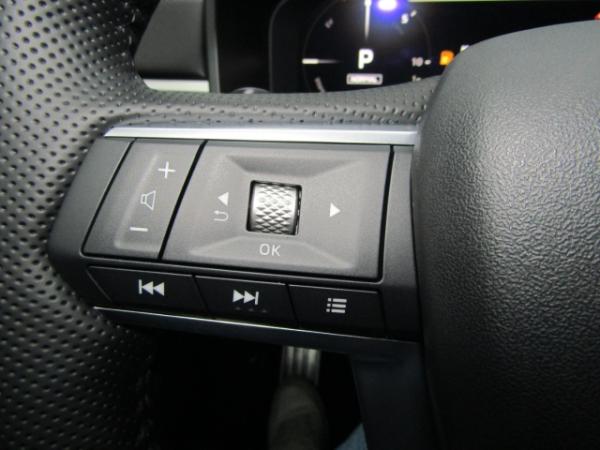 Mitsubishi Outlander Plug-in Hybrid 2.4L TOP AHK NAVI LEDER SHZ ACC PDC RFK PANORAMA